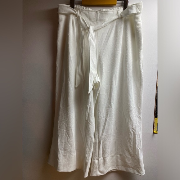 NEW Plus Size  elastic waist self tie Wide leg White Capri Pants with 2 Pockets - Picture 7 of 7
